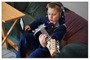 GUITARONLINE-DSC07458Fs