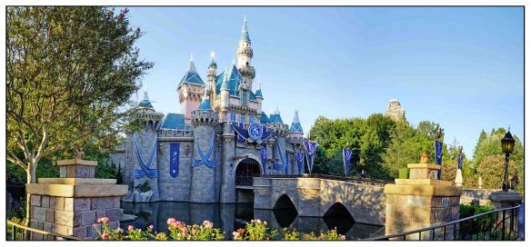 DISNEYLANDcastle02SF